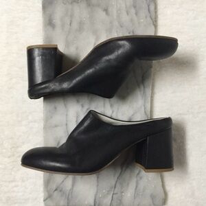 Gidigio Slip On Heeled Mules Black Leather Block Heel Size 9